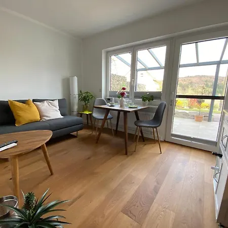 Helle In Mit Terrasse, Grill Und Garten Lägenhet *