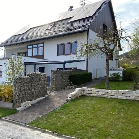 Lägenhet Helle In Mit Terrasse, Grill Und Garten Oberfellendorf